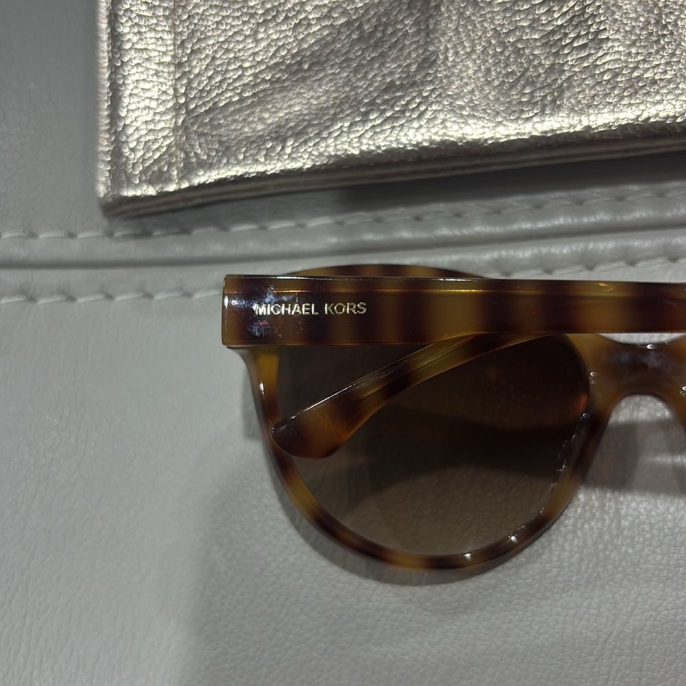 Michael Kors M2852S Savanah Sunglasses - Picture 2 of 5